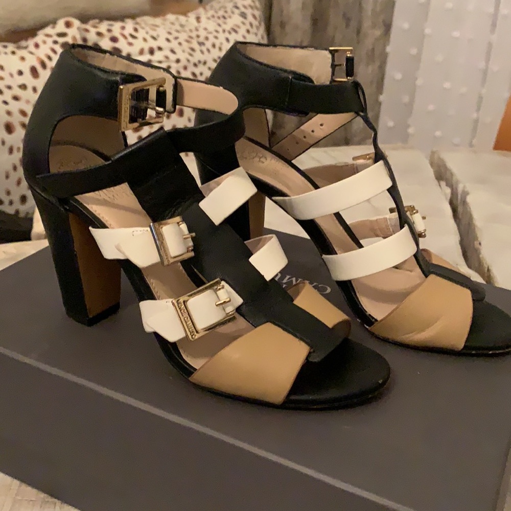 Vince Camuto..soft leather, comfortable shoe.  Like new
